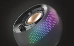 creative pebble x speaker